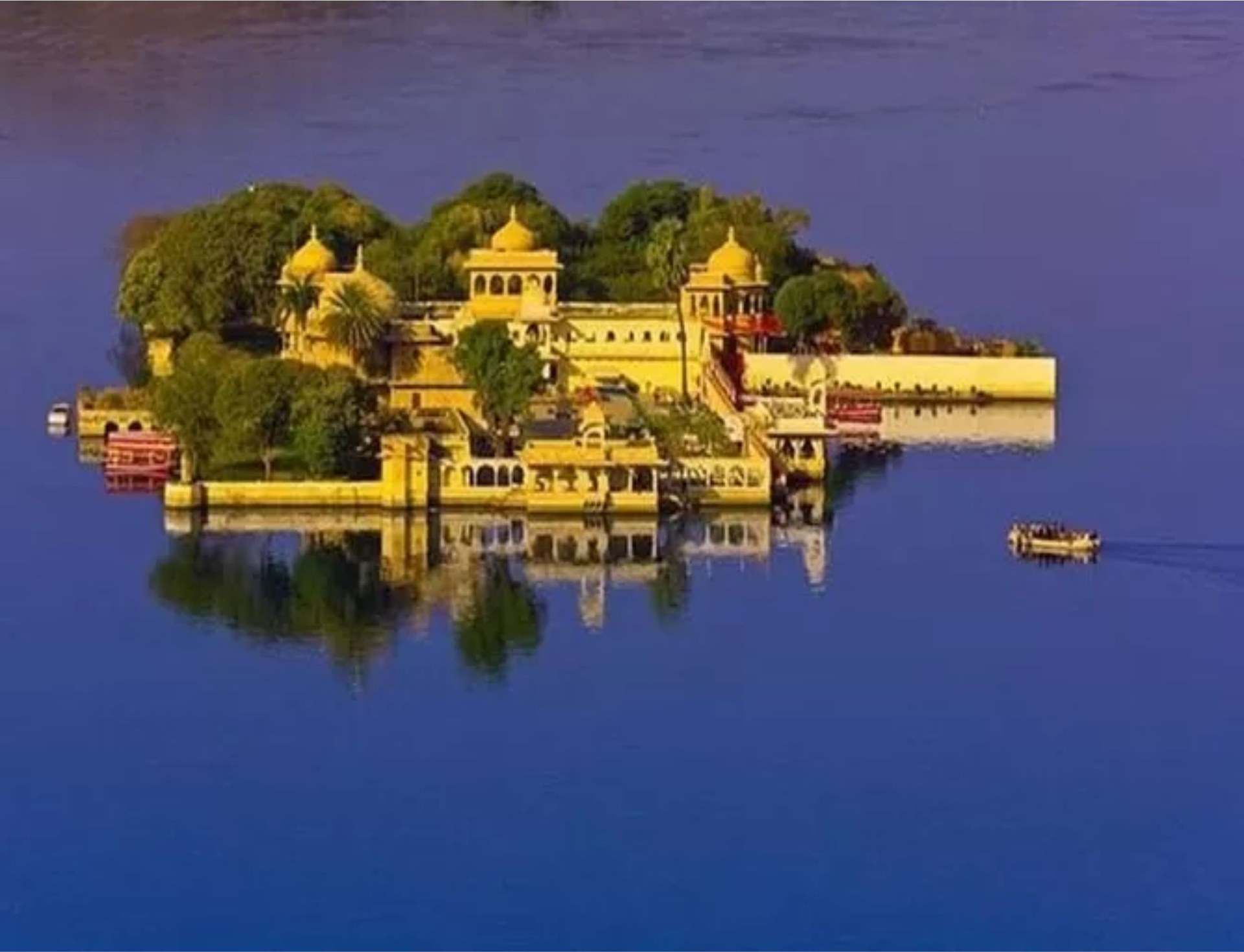 Jagmandir Island Palace
